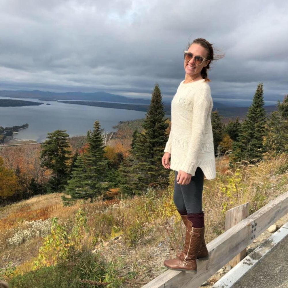 Meet your Posher, Becca